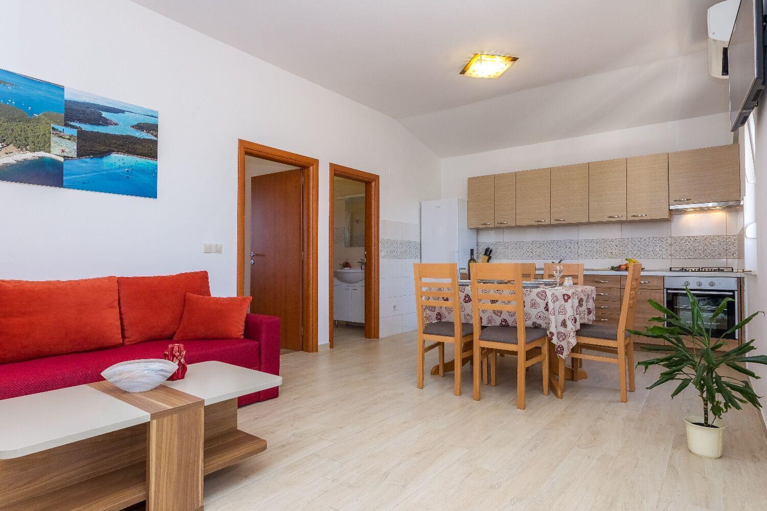Apartments Zvone1 Велі-Рат Екстер'єр фото